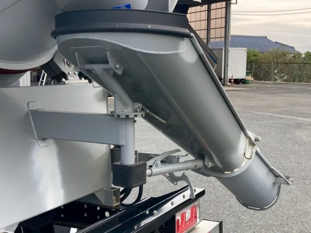 シュータは手動式です。|三菱 ファイター 2KG-FK72F(2WD)の写真14