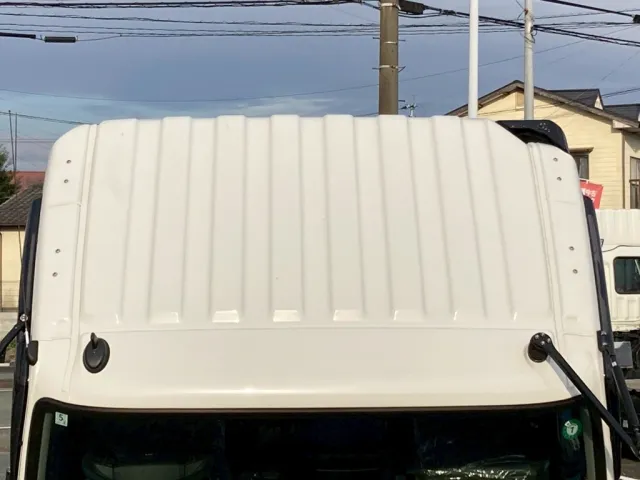 ルーフの状態です。|三菱 ファイター 2KG-FK72F(2WD)の写真29