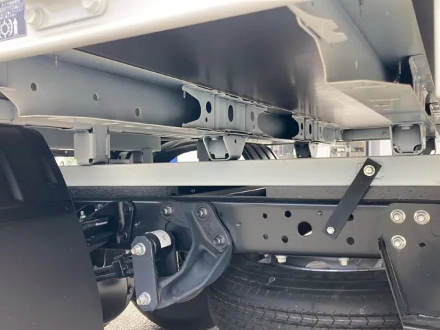 シャーシとネタの状態です。|日野 デュトロ 2KG-XZU712M(2WD)の写真6
