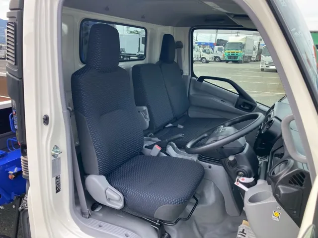 日野 デュトロ 2KG-XZU712M(2WD)の写真7