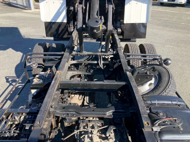 フレーム廻り|いすゞ フォワード SKG-FRR90S2の写真12