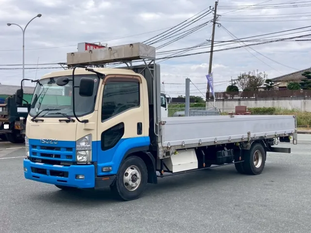 ベッドレスキャブです|いすゞ フォワード TKG-FRR90S1の写真1