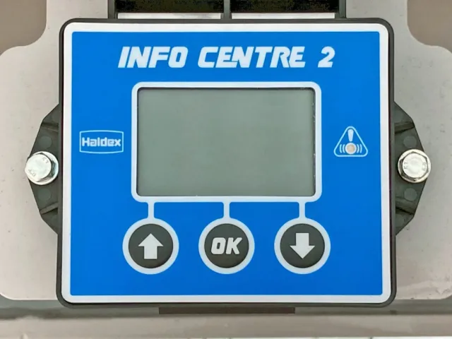 モニター付きです。|トレクス  PFB34114の写真33