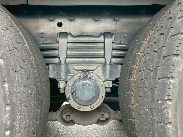 リーフサス周辺|三菱 スーパーグレート QPG-FV60VYの写真5