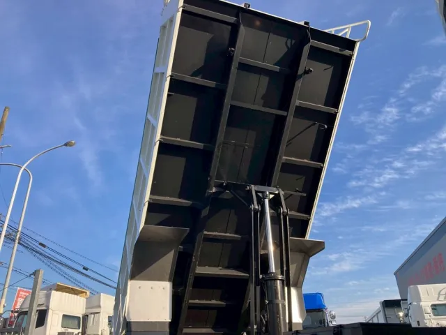 三菱 ファイター 2KG-FK72F(2WD)の写真11