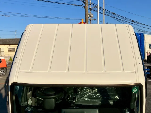 ルーフの状態です。|三菱 キャンター 2RG-FBAV0(2WD)の写真25