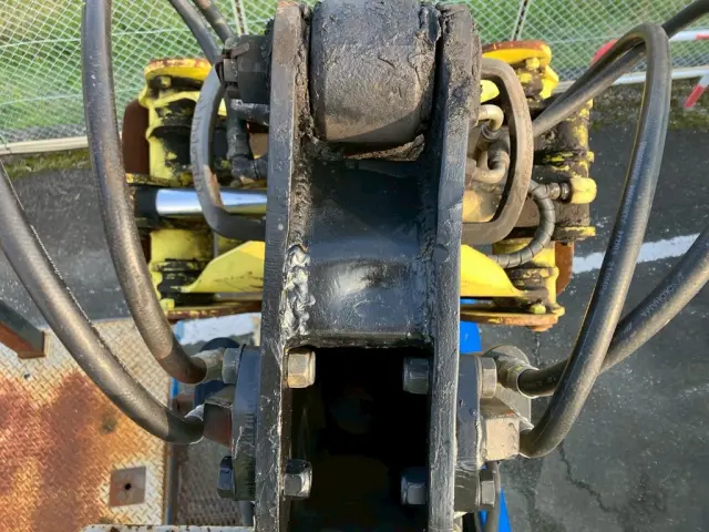 ブーム先端にパッチ当て、溶接補修箇所があります。|日野 レンジャー LDG-FG8JJAAの写真40