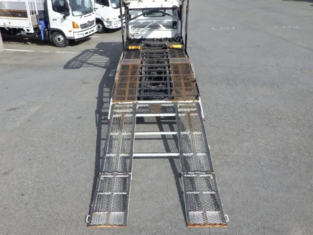 いすゞ エルフ TPG-NPR85N(2WD)の写真15