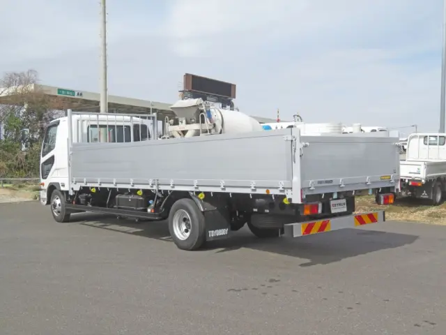 三菱 ファイター 2KG-FK62F(2WD)の写真5