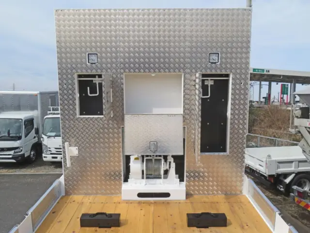 プロテクターに物入が付いています。|日野 レンジャー 2DG-GK2ABAの写真11
