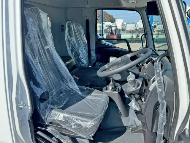三菱 ファイター 2KG-FK62F(2WD)の写真7