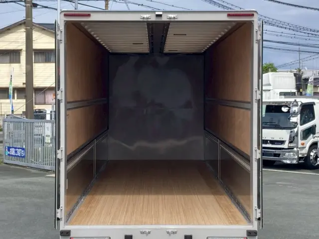 9|UD クオン 2RG-CG5FAの写真9