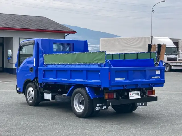 いすゞ エルフ 2RG-NKR88AT(2WD)の写真3