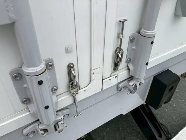 29|三菱 ファイター 2KG-FK65F(2WD)の写真29