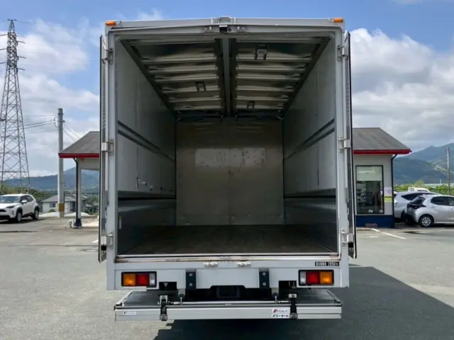 10|三菱 ファイター 2KG-FK65F(2WD)の写真10