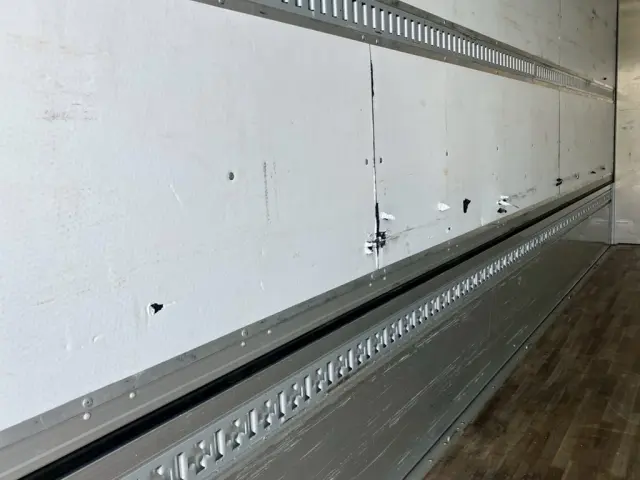 32|三菱 ファイター 2KG-FK65F(2WD)の写真32