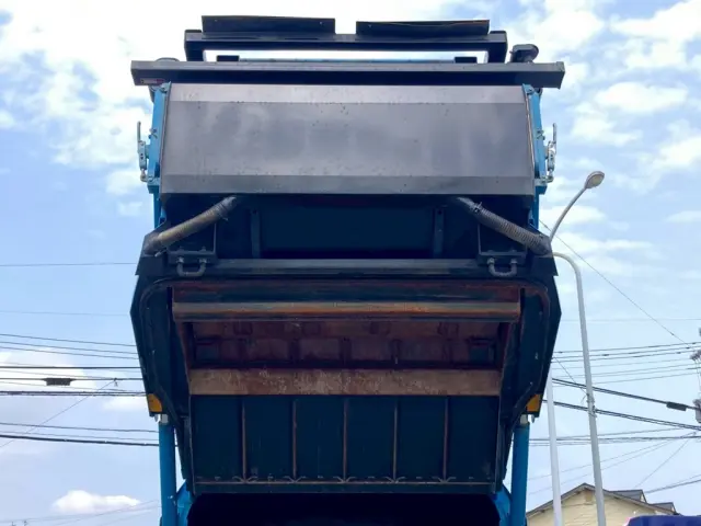 8|いすゞ エルフ TPG-NKR85N(2WD)の写真8
