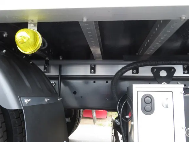 シャーシとネタの状態です。|日野 レンジャー 2PG-FD2ABG(2WD)の写真7