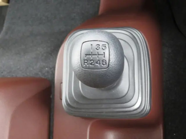 日野 レンジャー 2PG-FD2ABG(2WD)の写真17