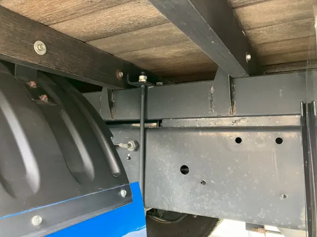 シャーシとネタの状態です。|日野 レンジャー 2PG-FD2ABG(2WD)の写真6