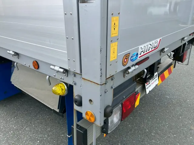 リア差し枠、台枠に傷があります。|日野 レンジャー 2PG-FD2ABG(2WD)の写真25