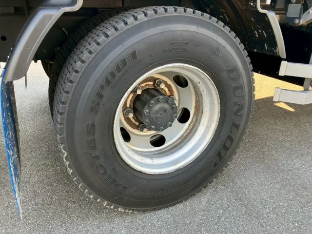 右後ホイールに錆があります。|日野 レンジャー 2PG-FD2ABG(2WD)の写真34