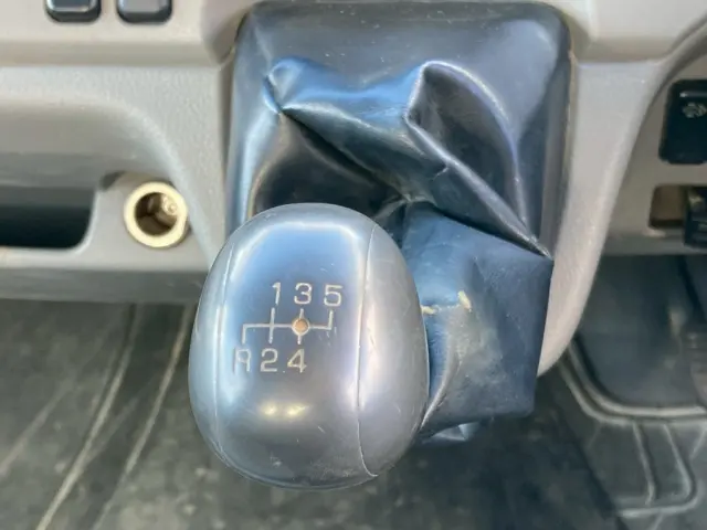 32|三菱 キャンター TPG-FBA60(2WD)の写真32