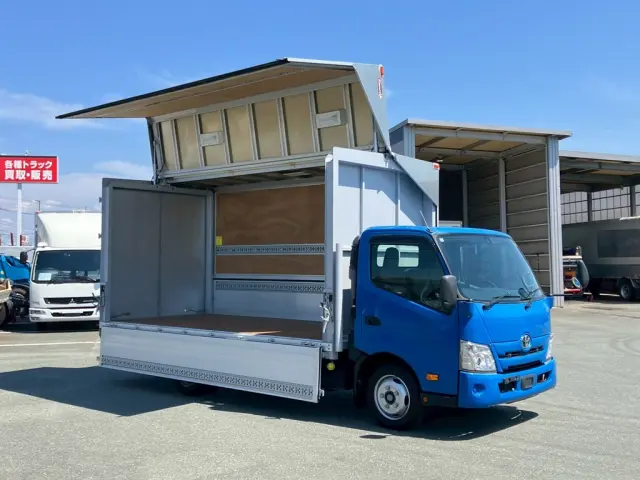 トヨタ ダイナ 2RG-XZU710(2WD)の写真2