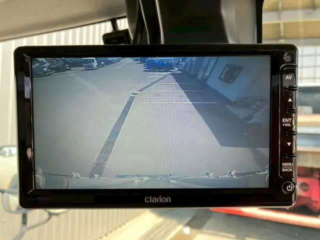 液晶バックモニター付きです。|トヨタ ダイナ 2RG-XZU710(2WD)の写真27