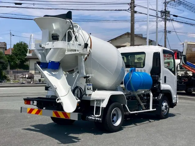 いすゞ フォワード 2PG-FRR90S4(2WD)の写真4