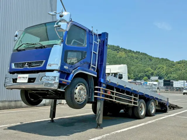 フロント周り、メッキパーツで飾っています。|三菱 ファイター QDG-FQ62F(6x4)の写真1