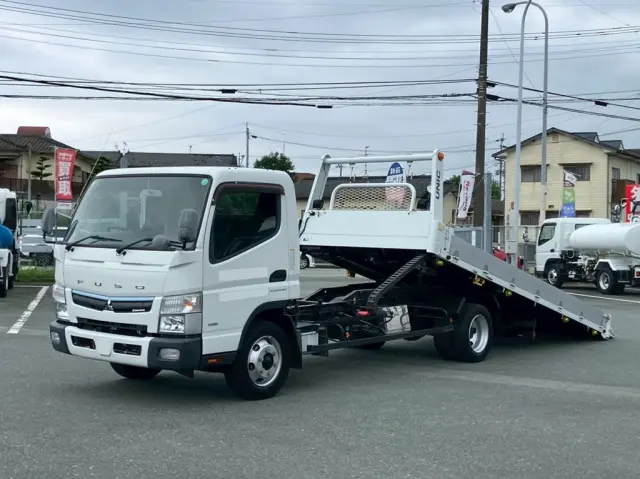 三菱 キャンター TPG-FEB80(2WD)の写真1