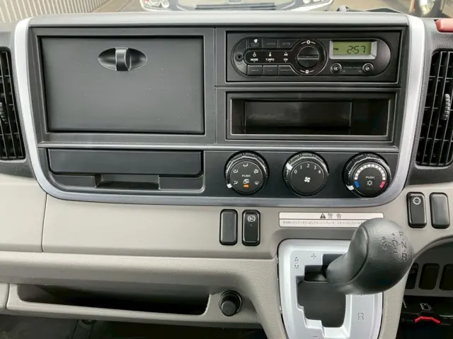 三菱 キャンター TPG-FEB80(2WD)の写真45