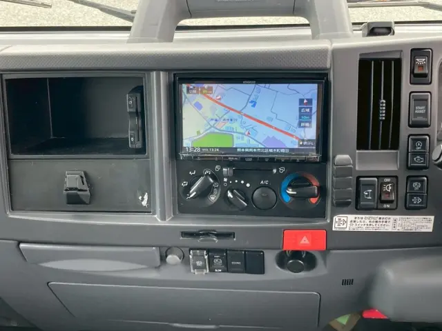 いすゞ エルフ 2RG-NLR88AN(2WD)の写真29