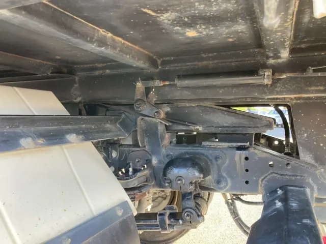 シャーシとネタの状態です。|日野 デュトロ 2KG-XZU700X(2WD)の写真7