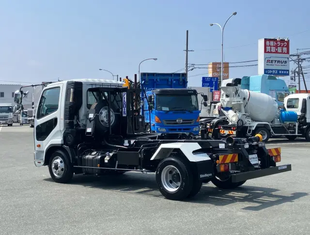 三菱 ファイター 2KG-FK72F(2WD)の写真3