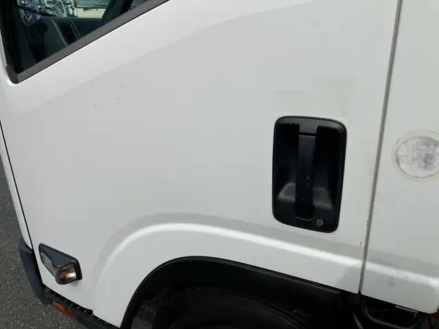 いすゞ エルフ TPG-NPR85N(2WD)の写真20