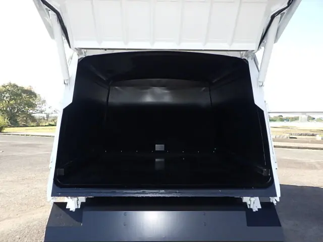 三菱 キャンター 2PG-FEB90(2WD)の写真11