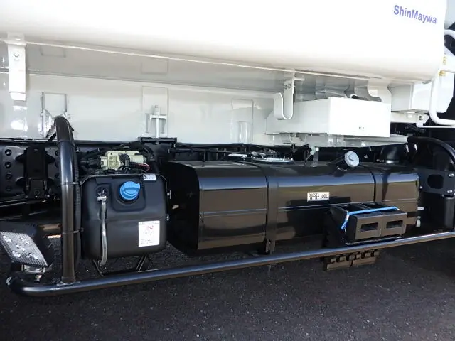 三菱 キャンター 2PG-FEB90(2WD)の写真15