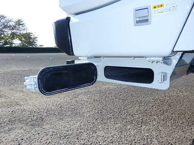 三菱 キャンター 2PG-FEB90(2WD)の写真21