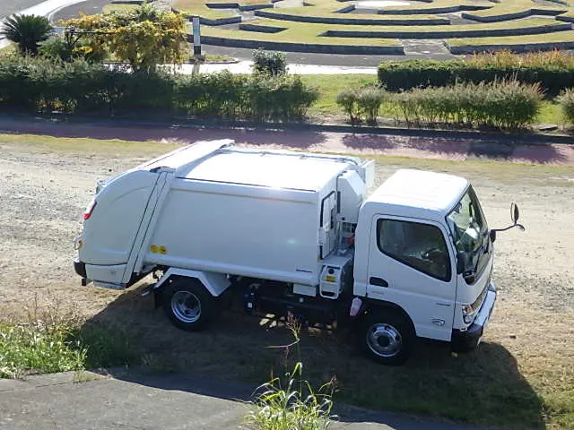 三菱 キャンター 2PG-FEB90(2WD)の写真22