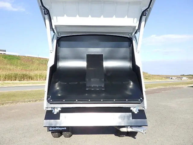 三菱 キャンター 2PG-FEB90(2WD)の写真12