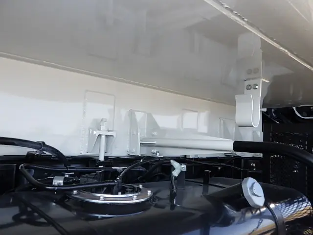 三菱 キャンター 2PG-FEB90(2WD)の写真16