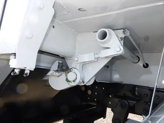 三菱 キャンター 2PG-FEB90(2WD)の写真17