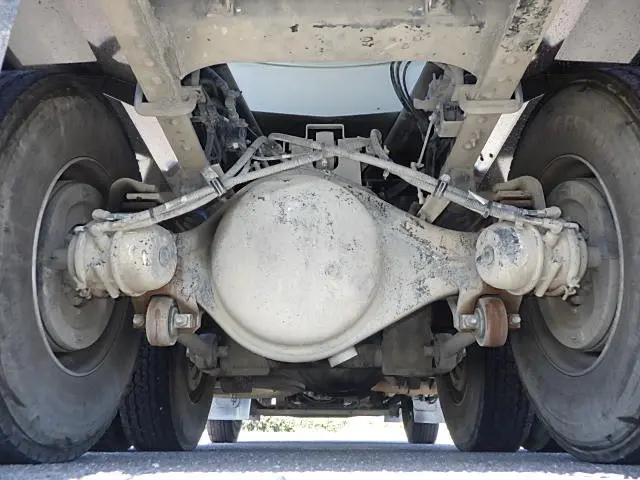 いすゞ ギガ QKG-CXZ77AT(2WD)の写真22