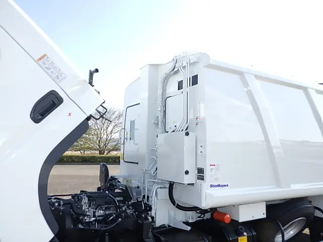 三菱 キャンター 2PG-FEB90(2WD)の写真27