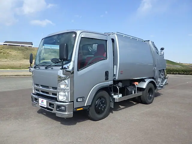 いすゞ エルフ SKG-NMR85N(2WD)の写真1