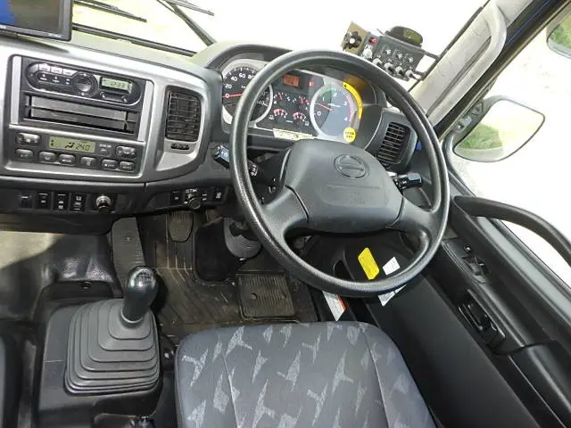 日野 レンジャー QKG-FJ7JGAAの写真25