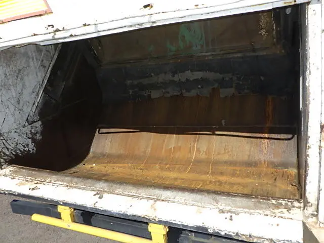 いすゞ ギガ KL-CYM73Q3(6x2)の写真5