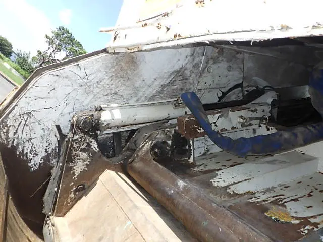 いすゞ ギガ KL-CYM73Q3(6x2)の写真7